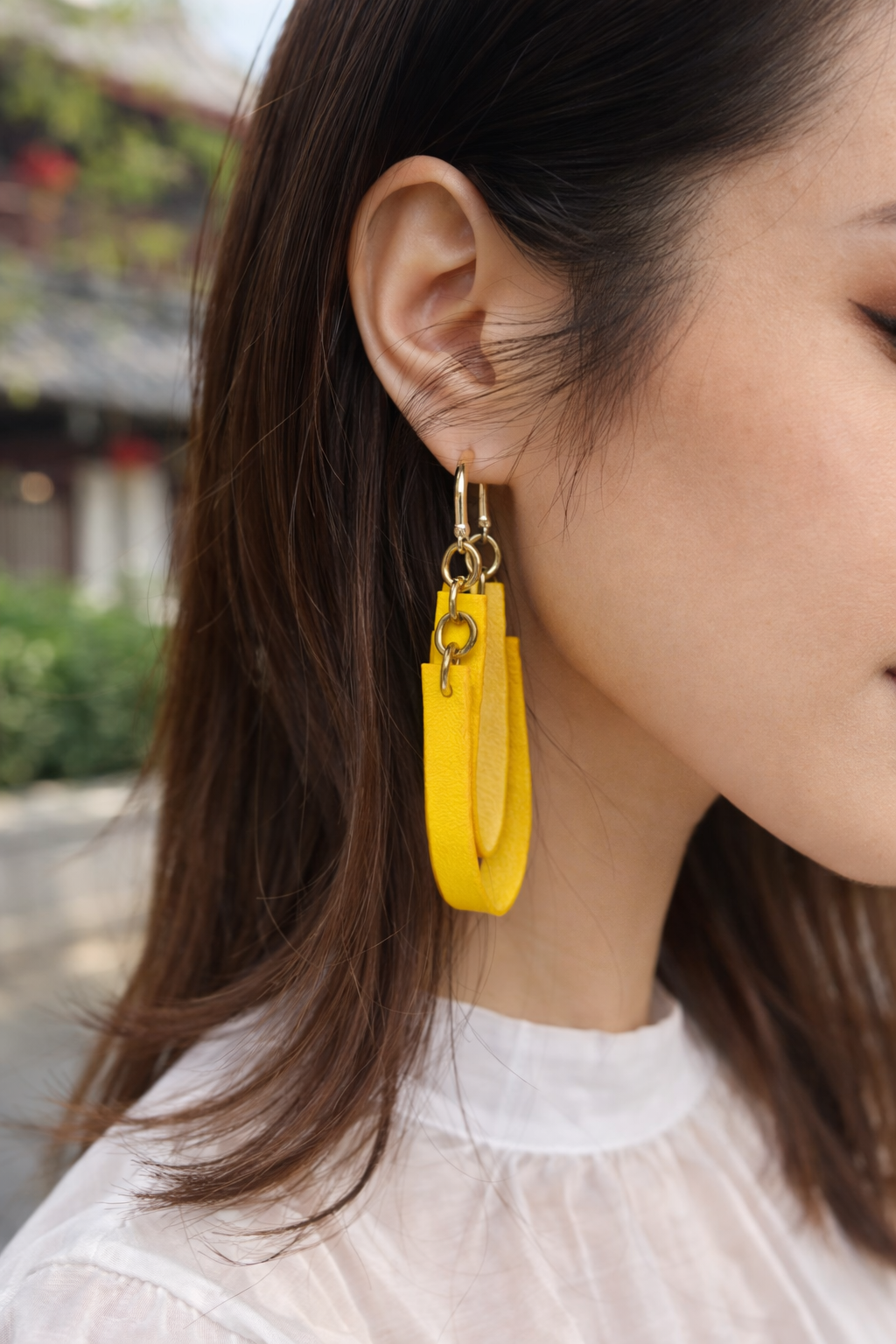 Petal hoop earrings — saffron